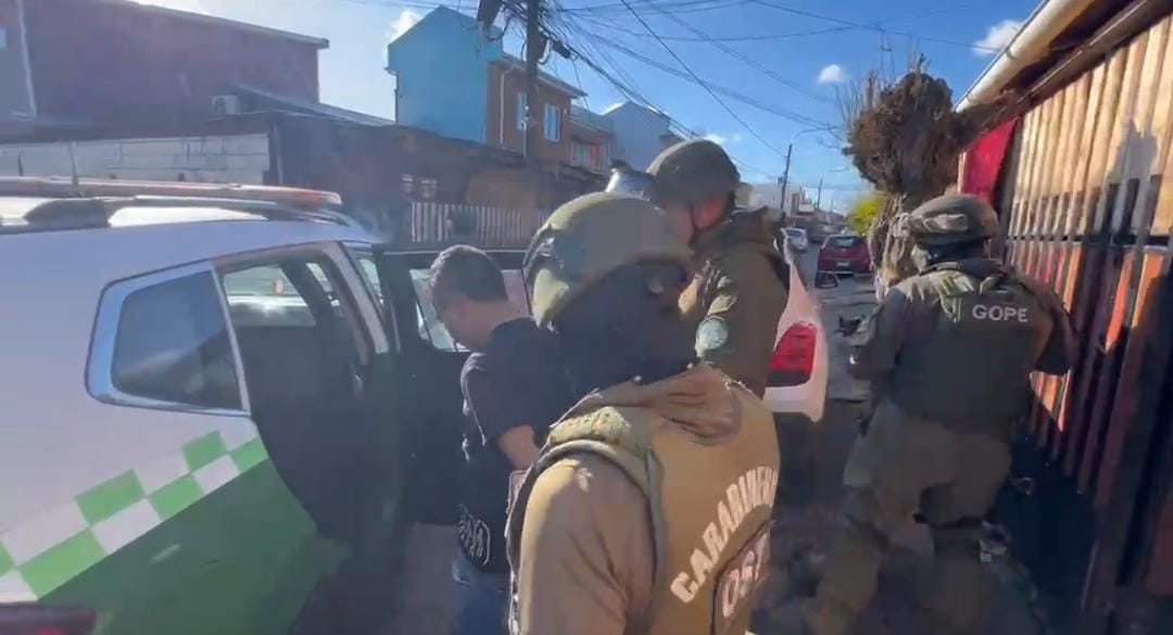 Carabineros interviene cuatro casas búnker y decomisa pasta base…