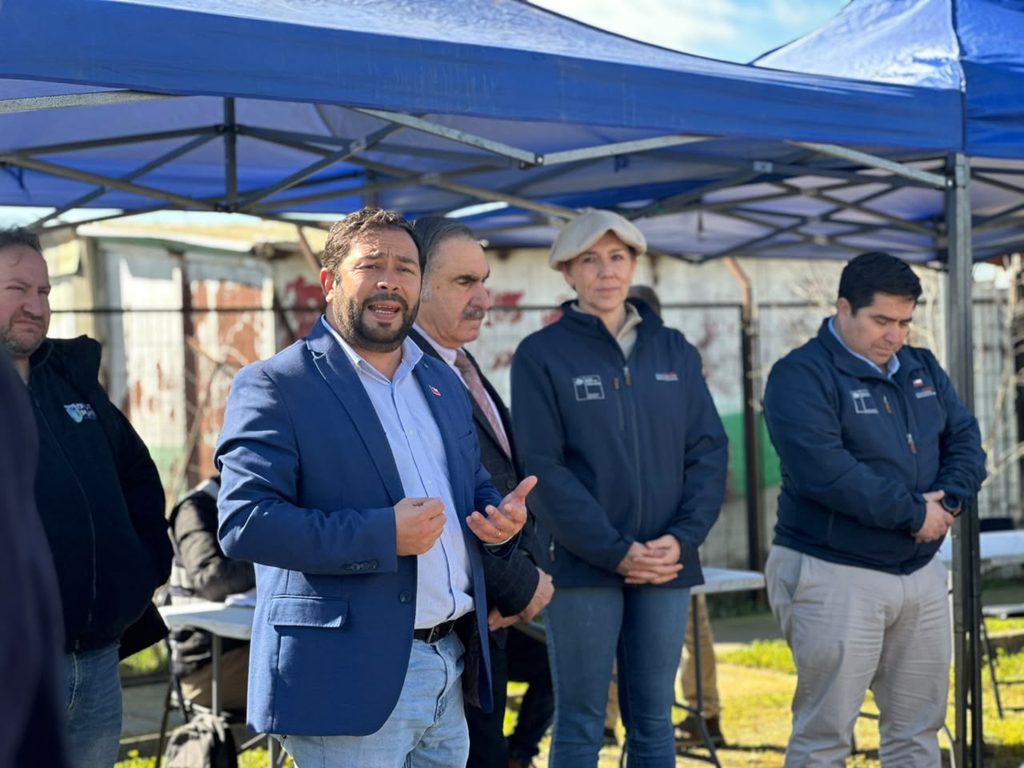 PURÉN ENTREGA 11 TONELADAS DE ALIMENTO A GANADEROS AFECTADOS POR LOS…