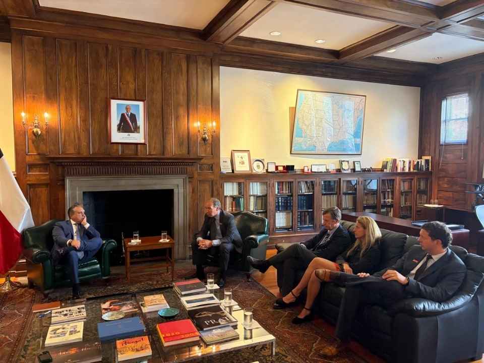 Frutas de Chile y Embajador de Chile en EE.UU. sostienen encuentro…
