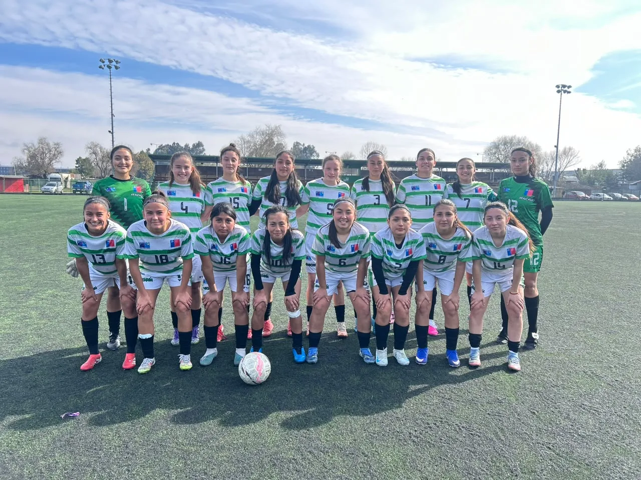 Escuela Municipal de Fútbol Femenino de Pucón clasifica a los Juegos…