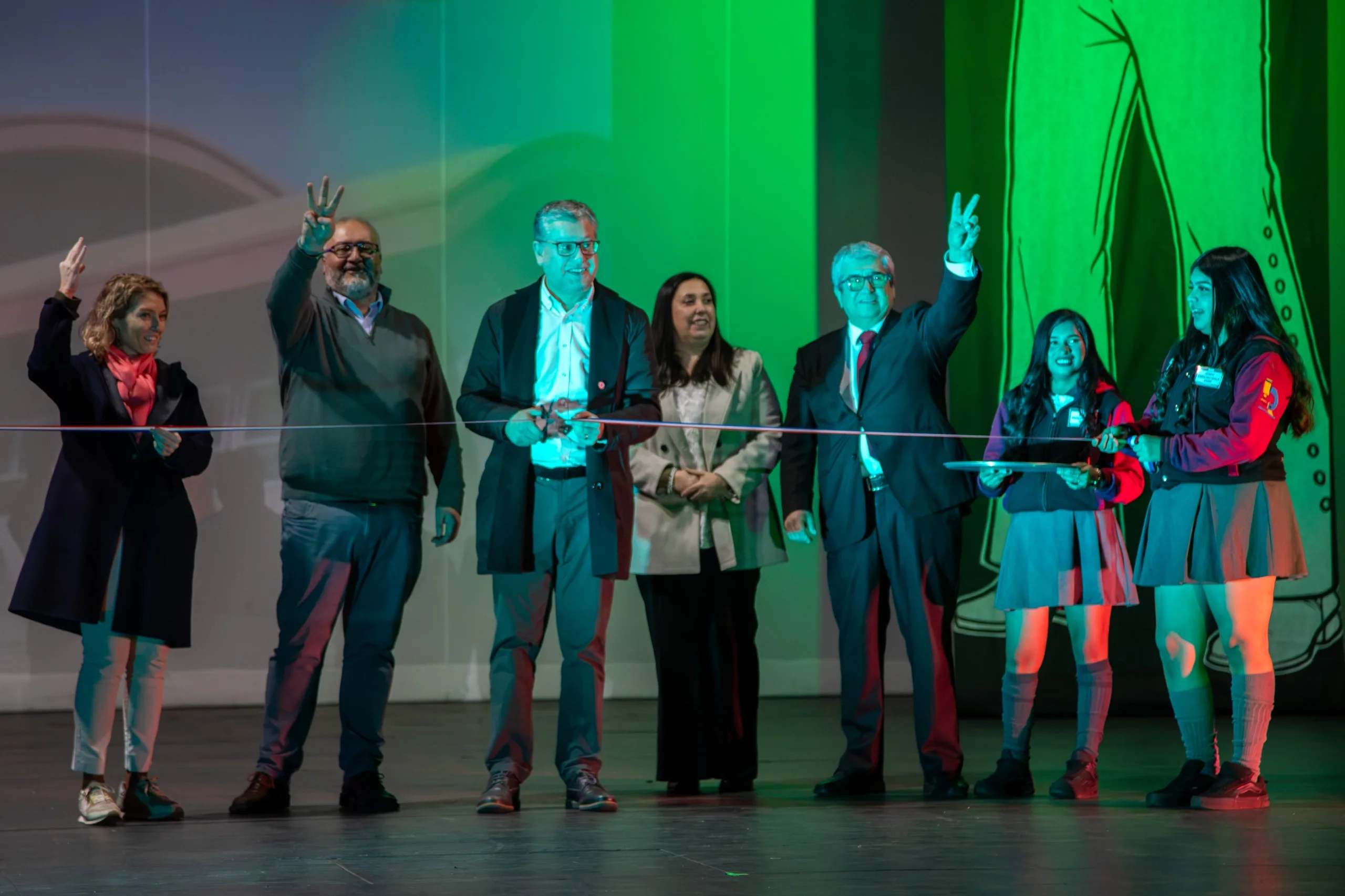 Complejo Educacional Un Amanecer inaugura su Sello Bilingüe con un…