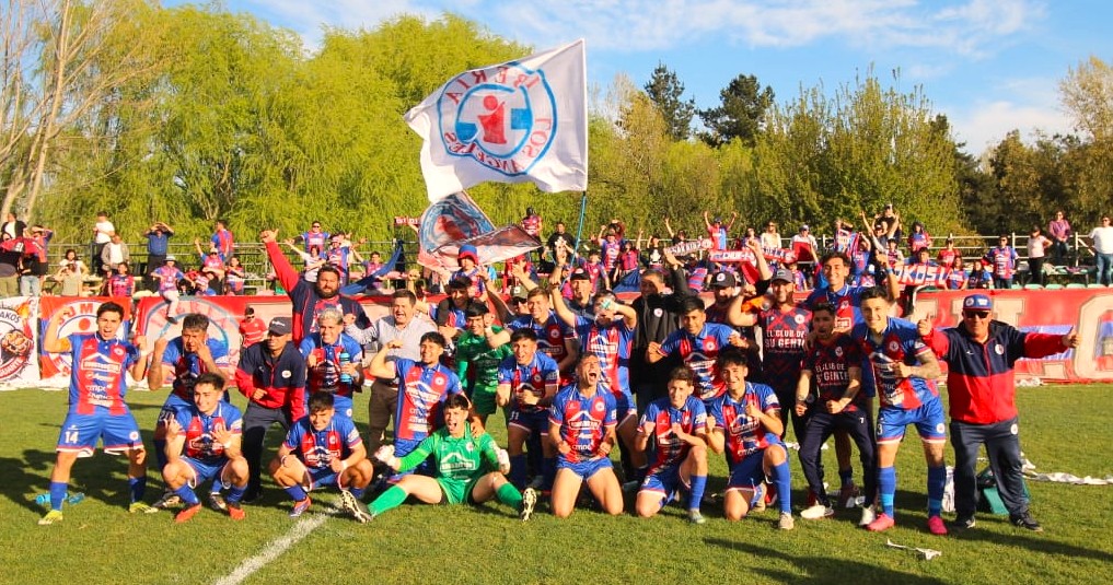 La Azulgrana no baja los brazos y queda a tres puntos de los playoffs