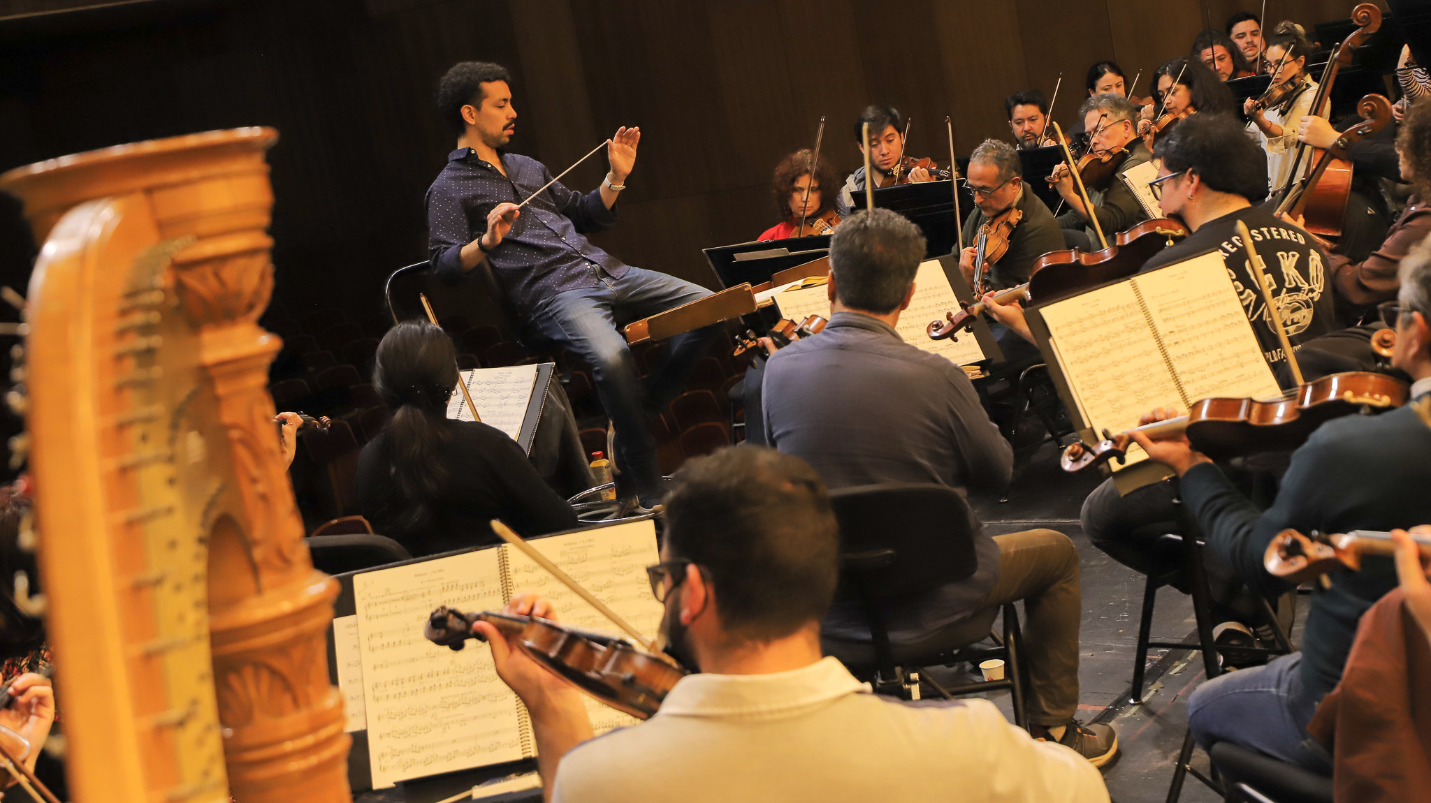 La mer de Debussy y el estreno en Concepción de Messiaen llegan al…