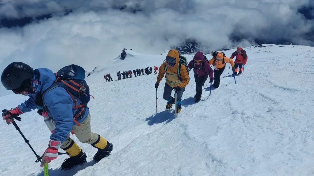 8 VOLCANES EN 8 DÍAS: EL DESAFÍO DE MONTAÑISMO EN LA ARAUCANÍA QUE…