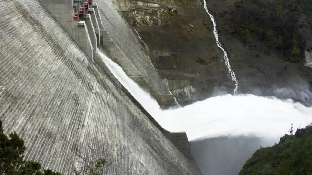 Declaran Alerta Amarilla en Alto Biobío por crecida del Embalse Ralco