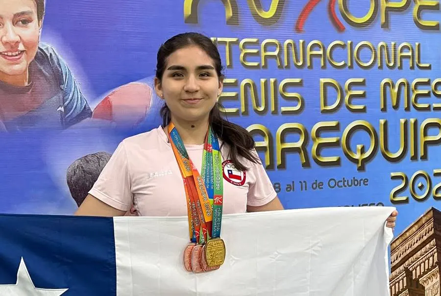 Tenimesista chillaneja conquista cuatro medallas en Open…
