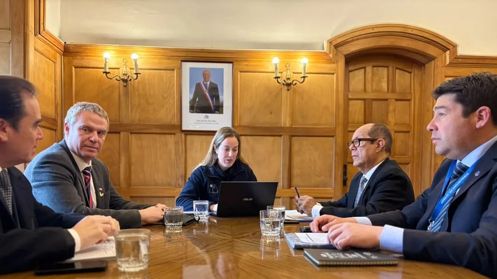 ALCALDE DE VILLARRICA GESTIONA ANTE SUBDERE PROYECTOS PARA IMPULSAR…