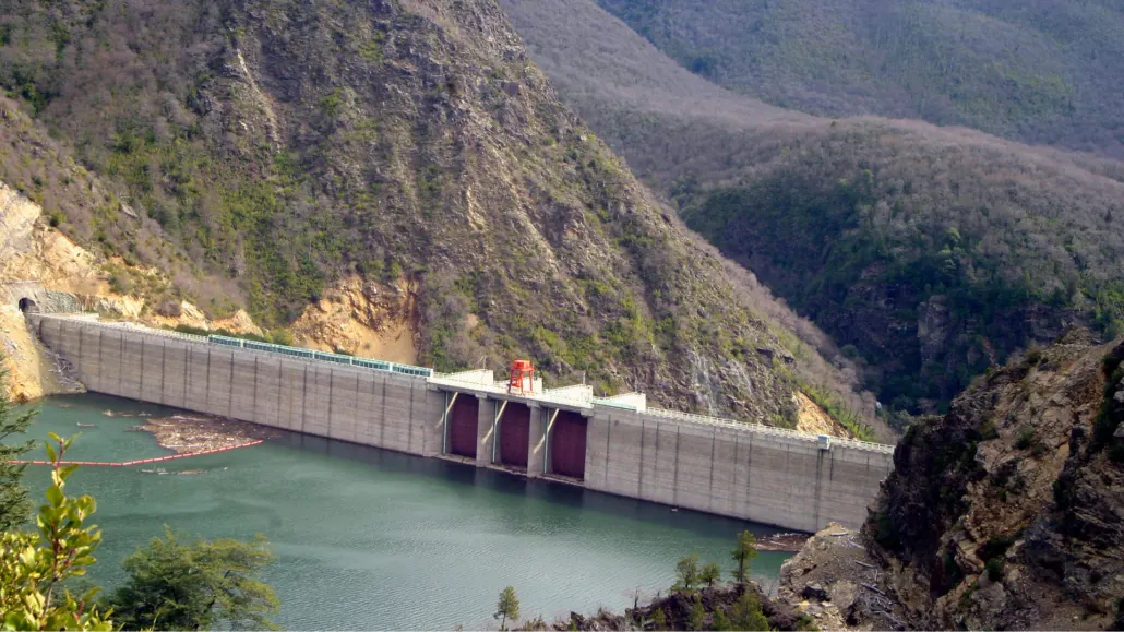 Anuncian apertura de compuertas de embalses Ralco y Pangue por…
